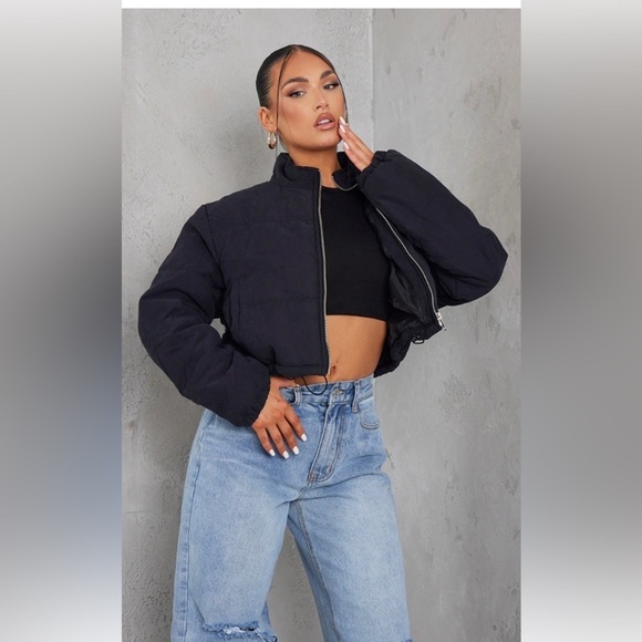 NWT PRETTYLITTLETHINGS Black Super Cropped peach Skin Puffer size medium Puffers